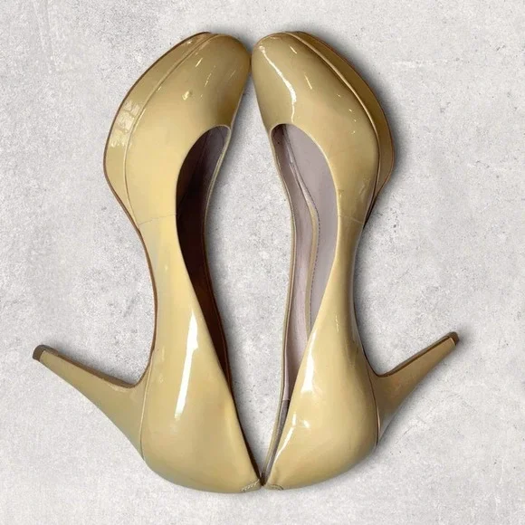 VINCE CAMUTO SEXY PATIENT LEATHER PLATFORM HIGH HEELS BUTTER YELLOW - 9.5 / 39.5 - Picture 2 of 6